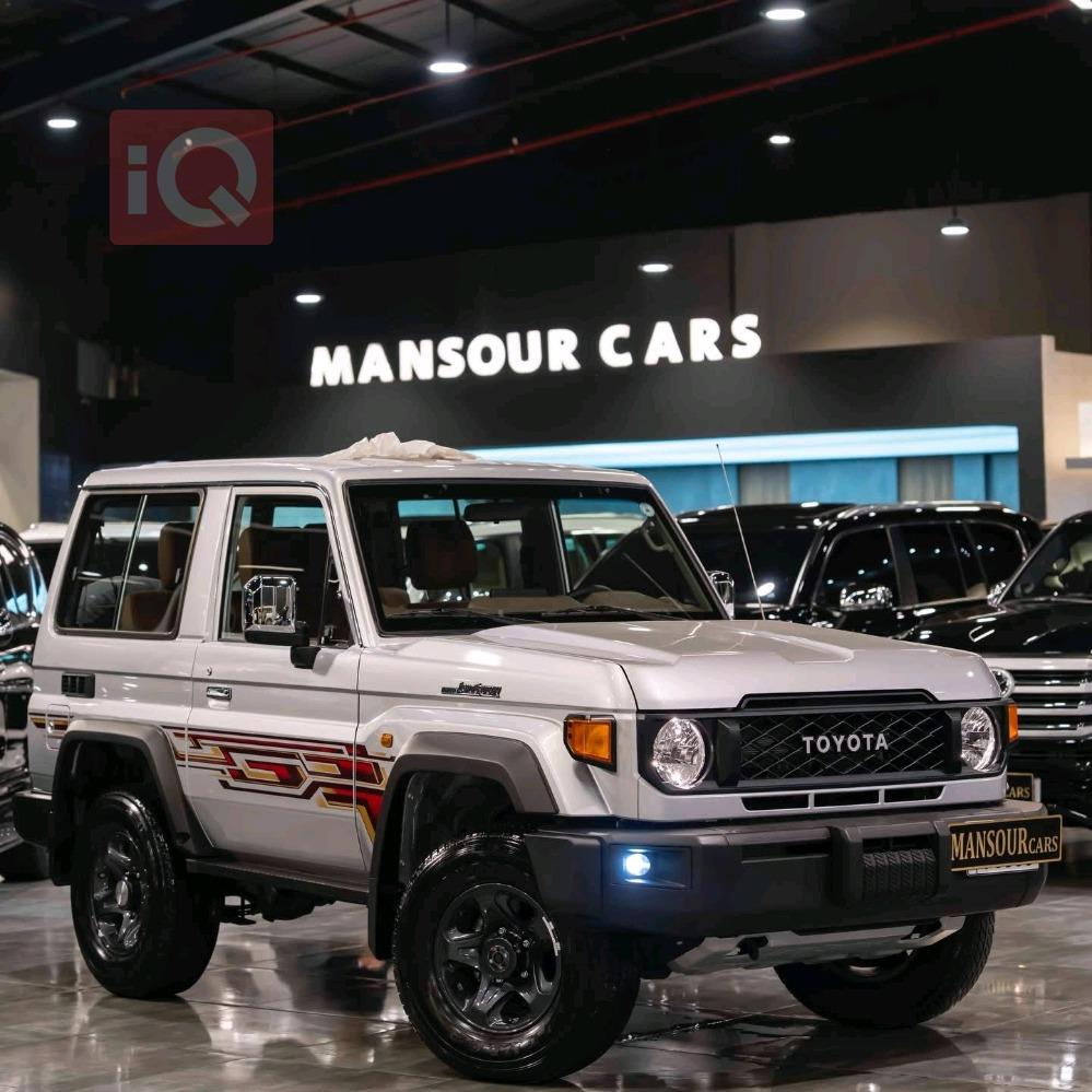 تويوتا لاند كروزر 76